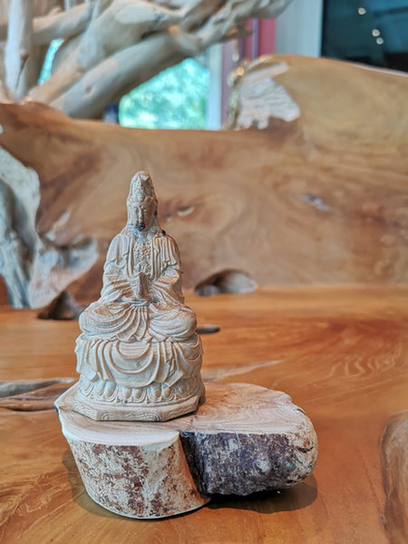 檀香木佛像，礼品 & 印章雕刻定制<br>Sandalwood Statue, Gift & Stamp Craft Custom Made